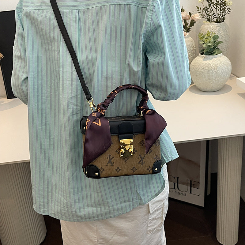 Small Bag Women's 2024 New European And American Fashion All-match Elegant Women's Casual Niche Box Bag Shoulder Crossbody Bag