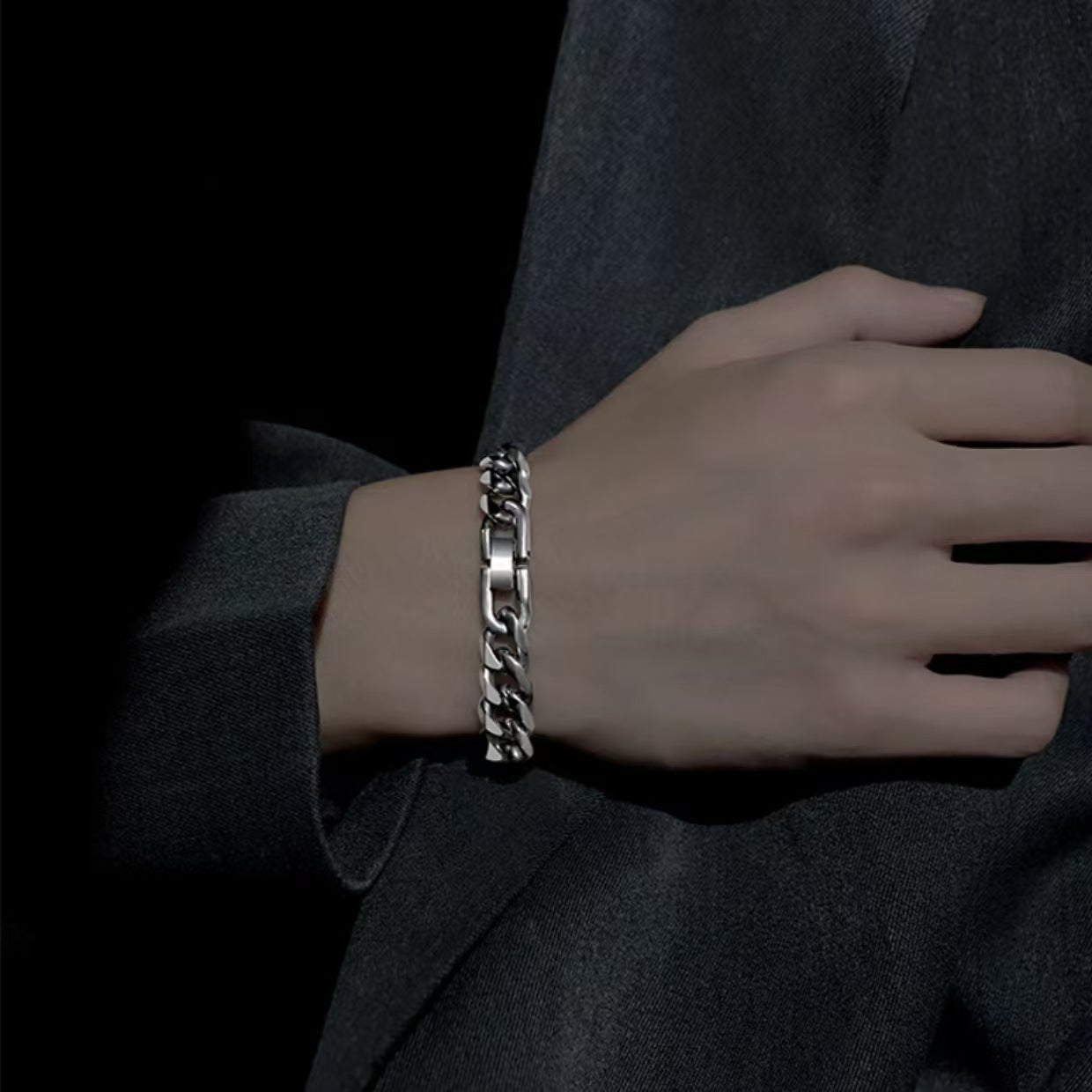 Titanium Steel Men's Cuban Bracelet Fashion Trend All-match Ins Thick Bracelet Men's Jewelry Buckle Polished Bracelet