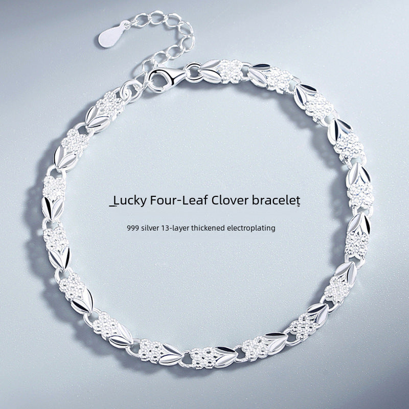 Silver Clover Bracelet Women's Lucky Heart-shaped Silver Bracelet Adjustable Silver-plated Bracelet Heart-shaped 520 Gift