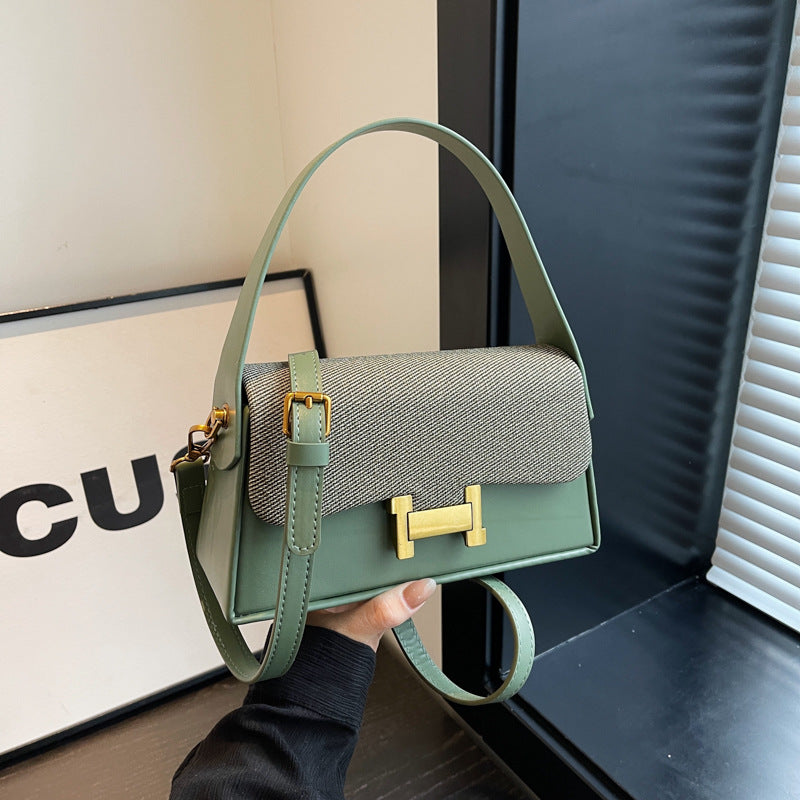Bag Women's Bag 2024 New Niche Design Textive Simple Fashion Shoulder Crossbody Bag Stylish H-Button Small Square Bag