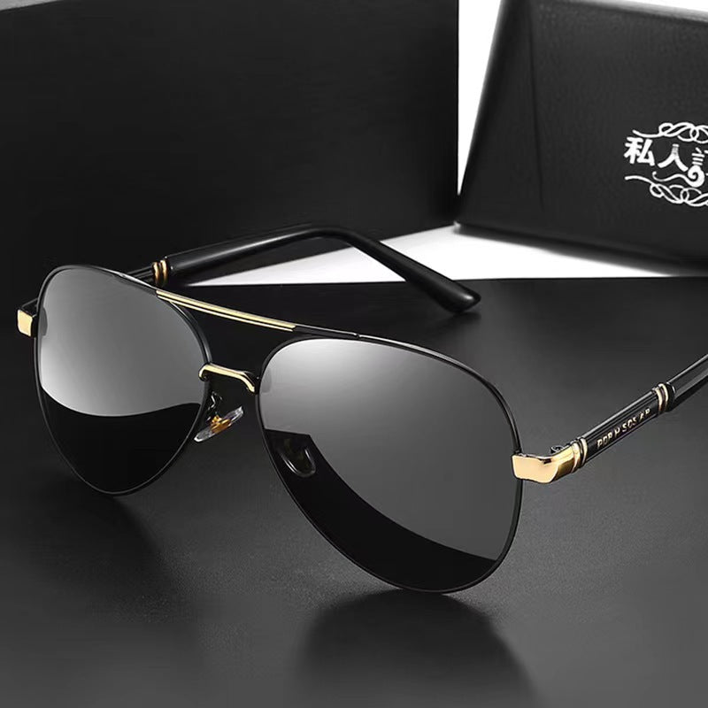 2024 New Polarized Sunglasses Photosensitive Photochromic Men's Sunglasses Metal Frog Glasses Black Frame Glasses Factory Wholesale