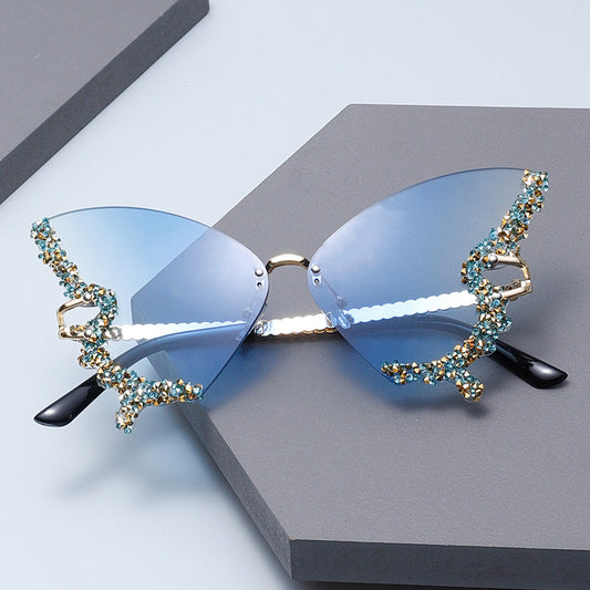 Cross-border New Butterfly Shape Diamond Rimless Sunglasses Women&#039;s Fashion Personality Exaggerated Sunglasses European And American Internet Red Broken Diamond