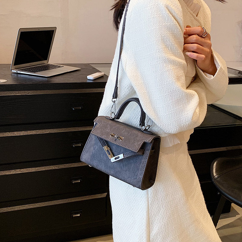 2024 Spring And Summer New Hand Carried Kelly Bag Women&#039;s Retro High-end Shoulder Bag Stylish Fashionable Square Bag Crossbody Bag